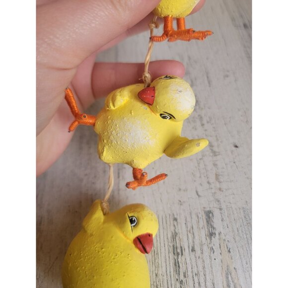 Chicks climbing rope easter ornament unique spring xmas - Picture 4 of 7